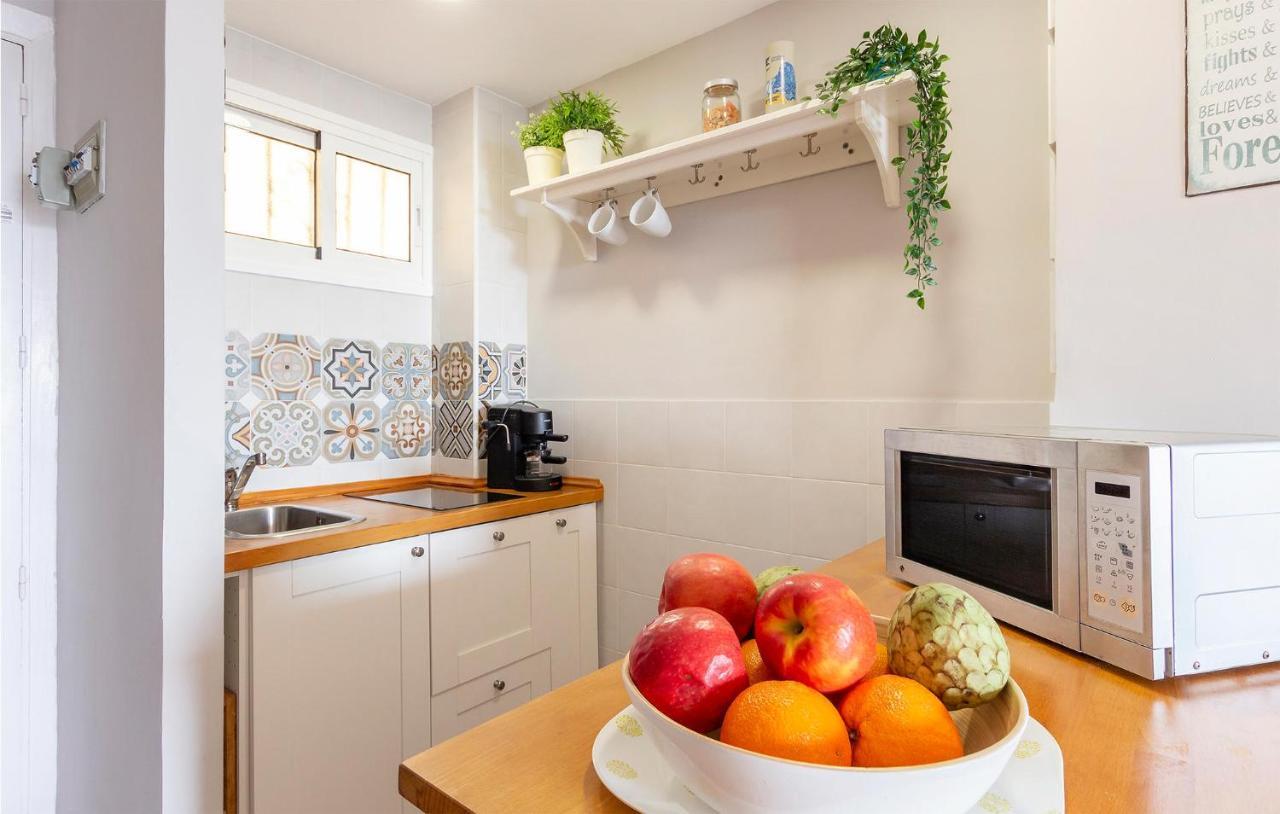 1 Bedroom Gorgeous In Apartment *